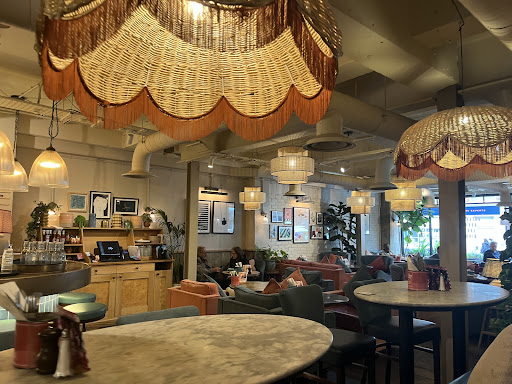 Photo of Bill’s St Albans Restaurant - 2 Chequer St, St Albans AL1 3XZ